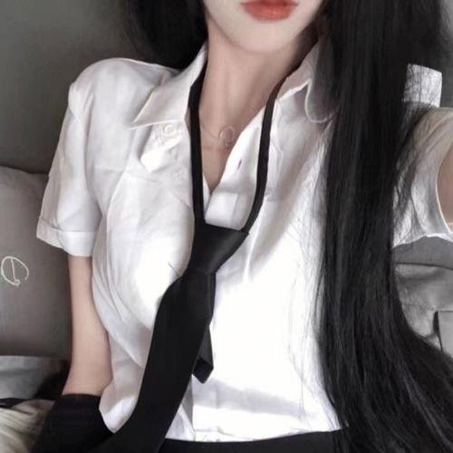 纳菲的父亲